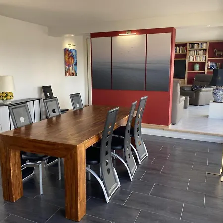 Lumineux A Avec Terrasse Et Proche Centre - Fr-1-489-413 Apartment *